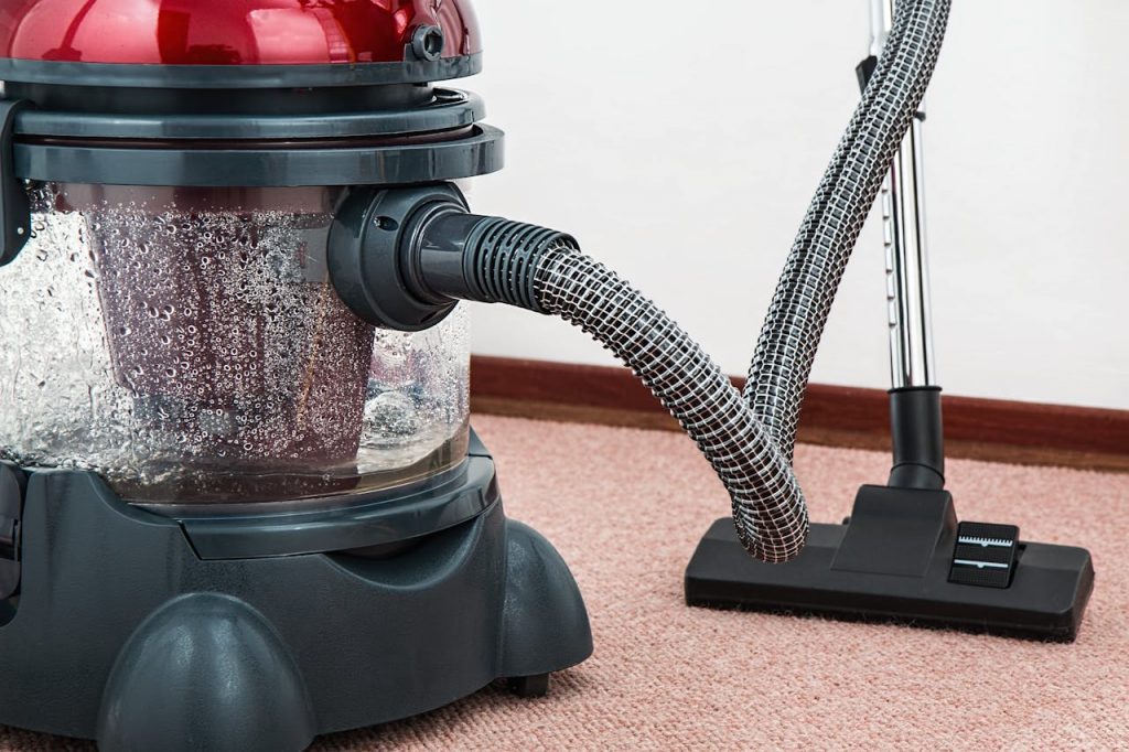 vacuum-cleaner-carpet-cleaner-housework-housekeeping-38325-38325.jpg